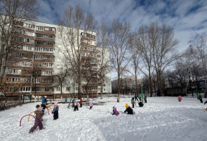 Прогулка в детском саду Прогулка в детском саду.